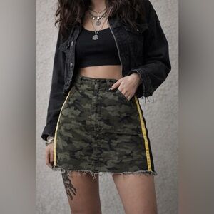 Dear John Camo mini Skirt with Yellow black Side Stripe punk grunge size 27 EUC